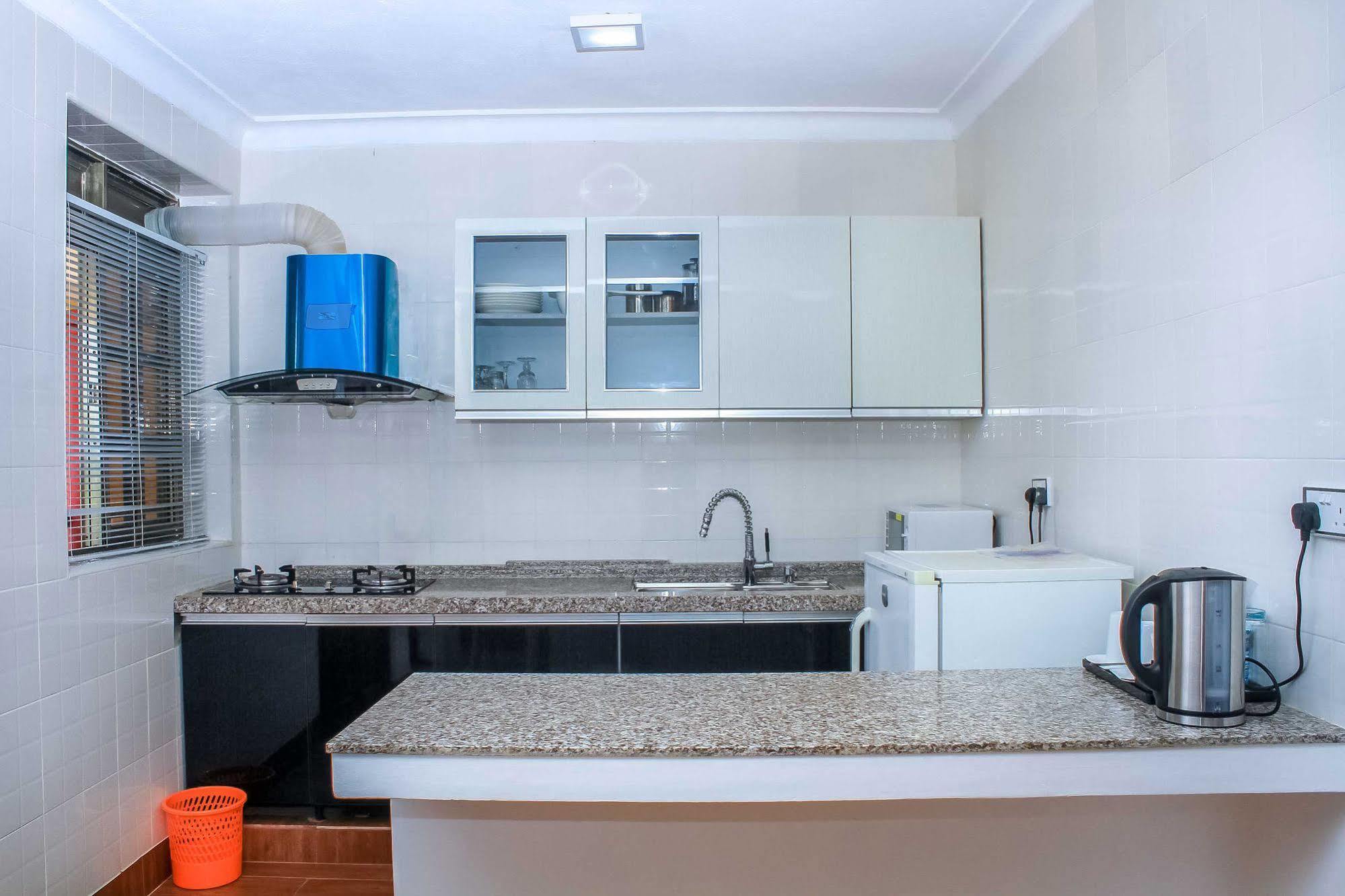 Rosemary Courts Entebbe Exterior foto