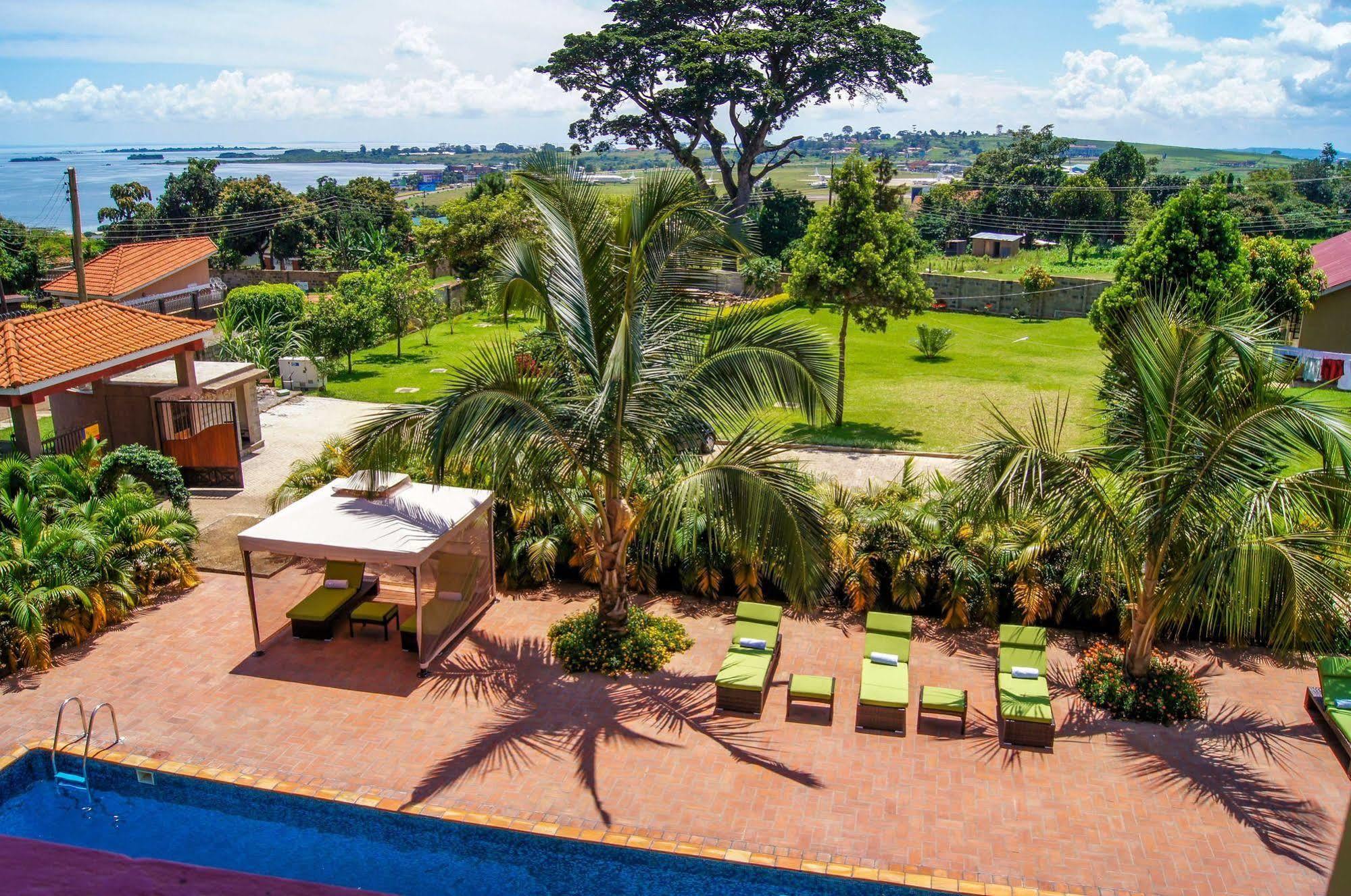 Rosemary Courts Entebbe Exterior foto